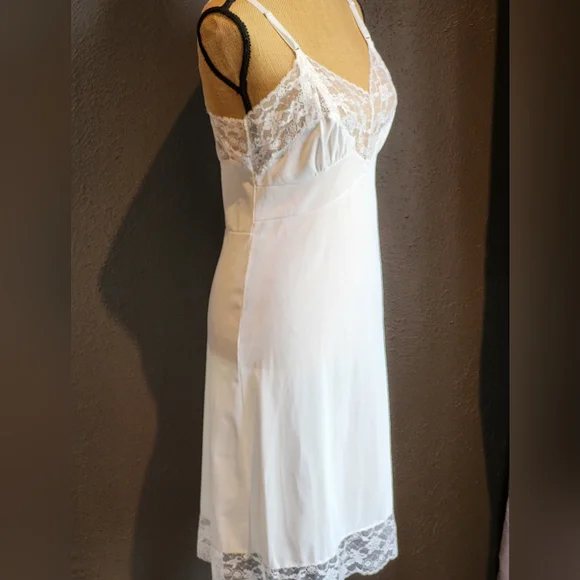 Best & Co Vintage 50s White Nylon And Lace Full Slip Medium - Picture 2 of 6